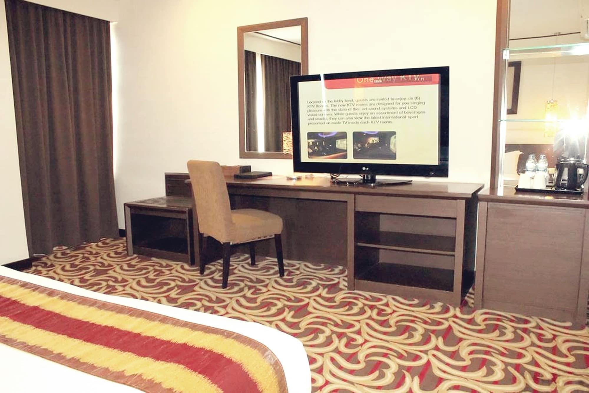 Swiss-Belinn Baloi Batam Нагоя Экстерьер фото