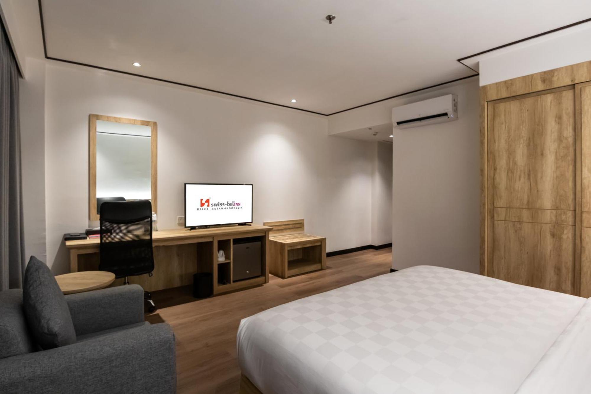Swiss-Belinn Baloi Batam Нагоя Экстерьер фото